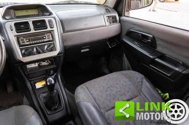 MITSUBISHI Pajero Pinin 2.0i 129CV ? 2002 - GANCIO TRAINO