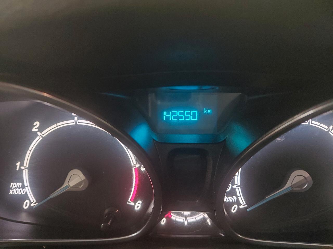 FORD FIESTA ANNO 2014 DS 1.5 ADATTA NEOPATENTATI KM 142 MILA