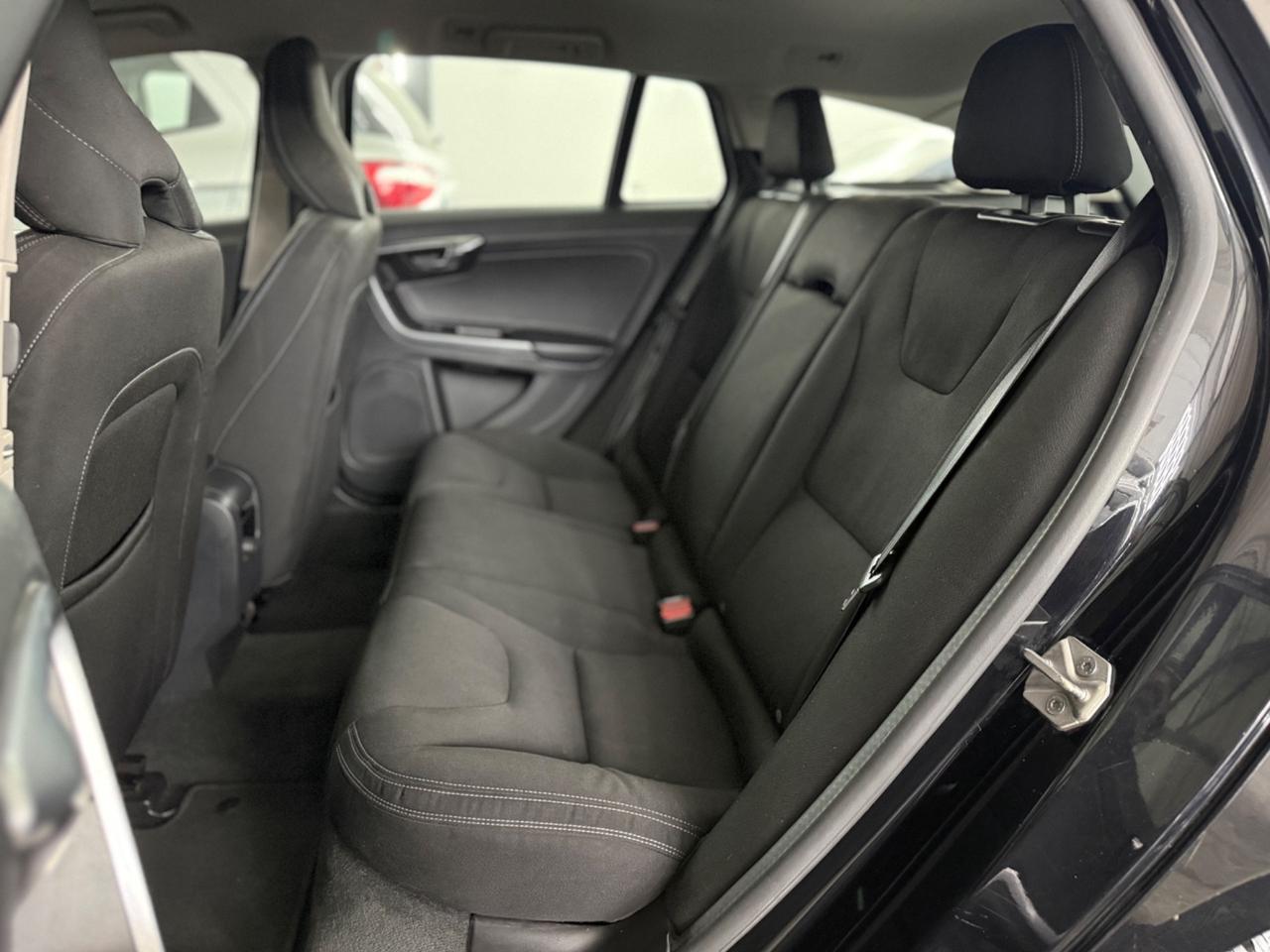 Volvo V60 D2 Momentum