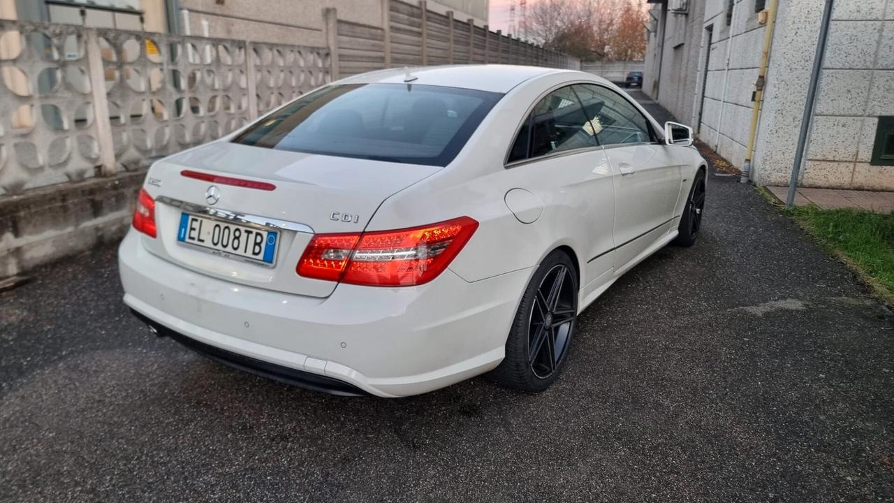 Mercedes-benz E 250 220 CDI BlueEFFICIENCY Avantgarde