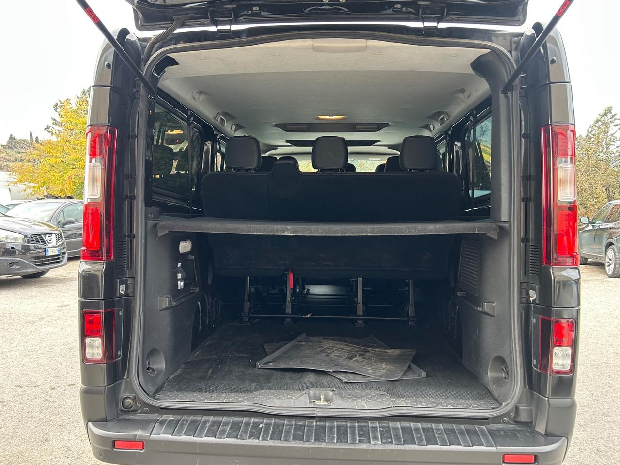 Renault Trafic T27 1.6 dCi 120CV 9 Posti Extralong Euro6