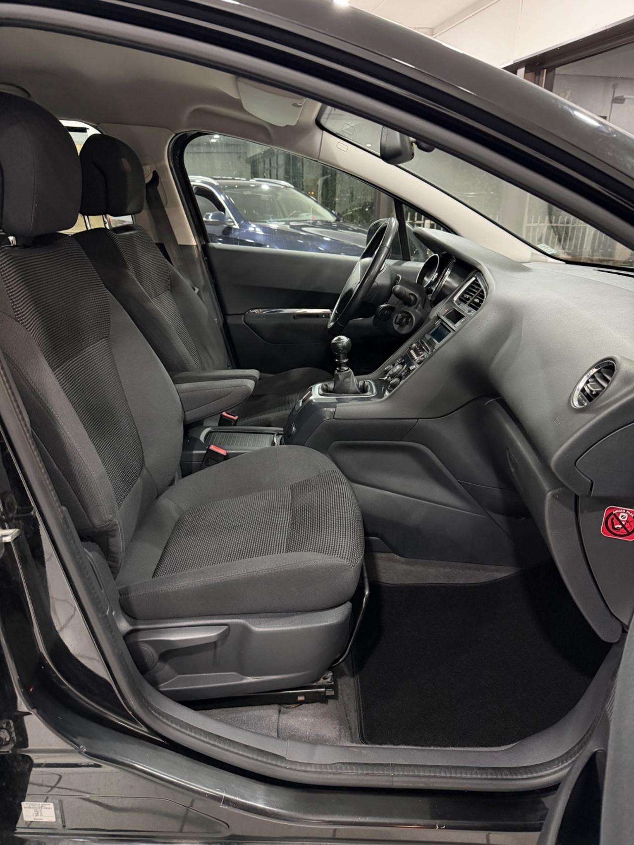 Peugeot 5008 BlueHDi 120 S&S Business