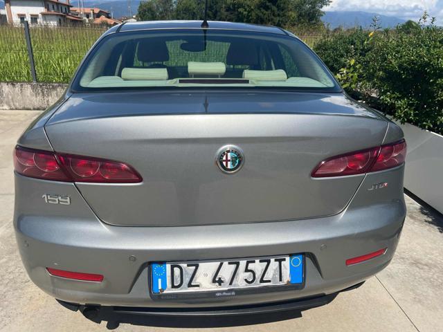 ALFA ROMEO 159 144,272km 1.9 JTDm 150CV Distinctive Q-Tronic