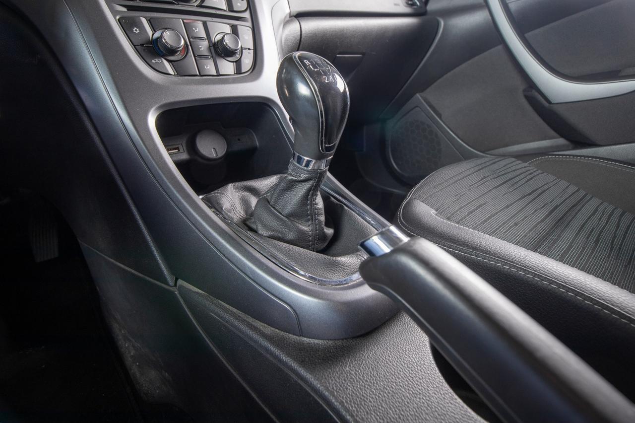 Opel Astra 1.6 Cdti 110cv