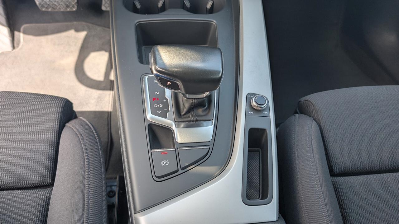 Audi A4 Avant 35 TDI S tronic S-line edition