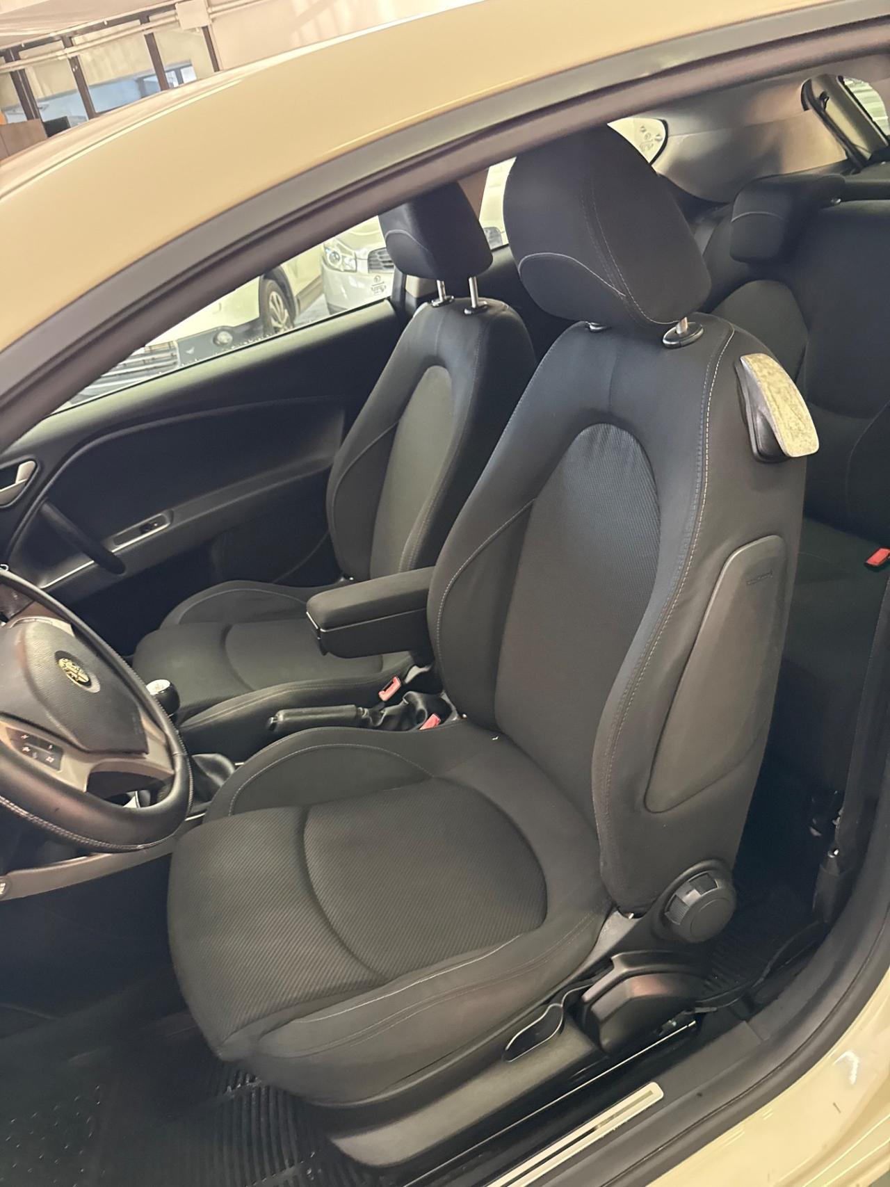Alfa Romeo MiTo 1.4 78 CV 8V S&S Distinctive Sport Pack