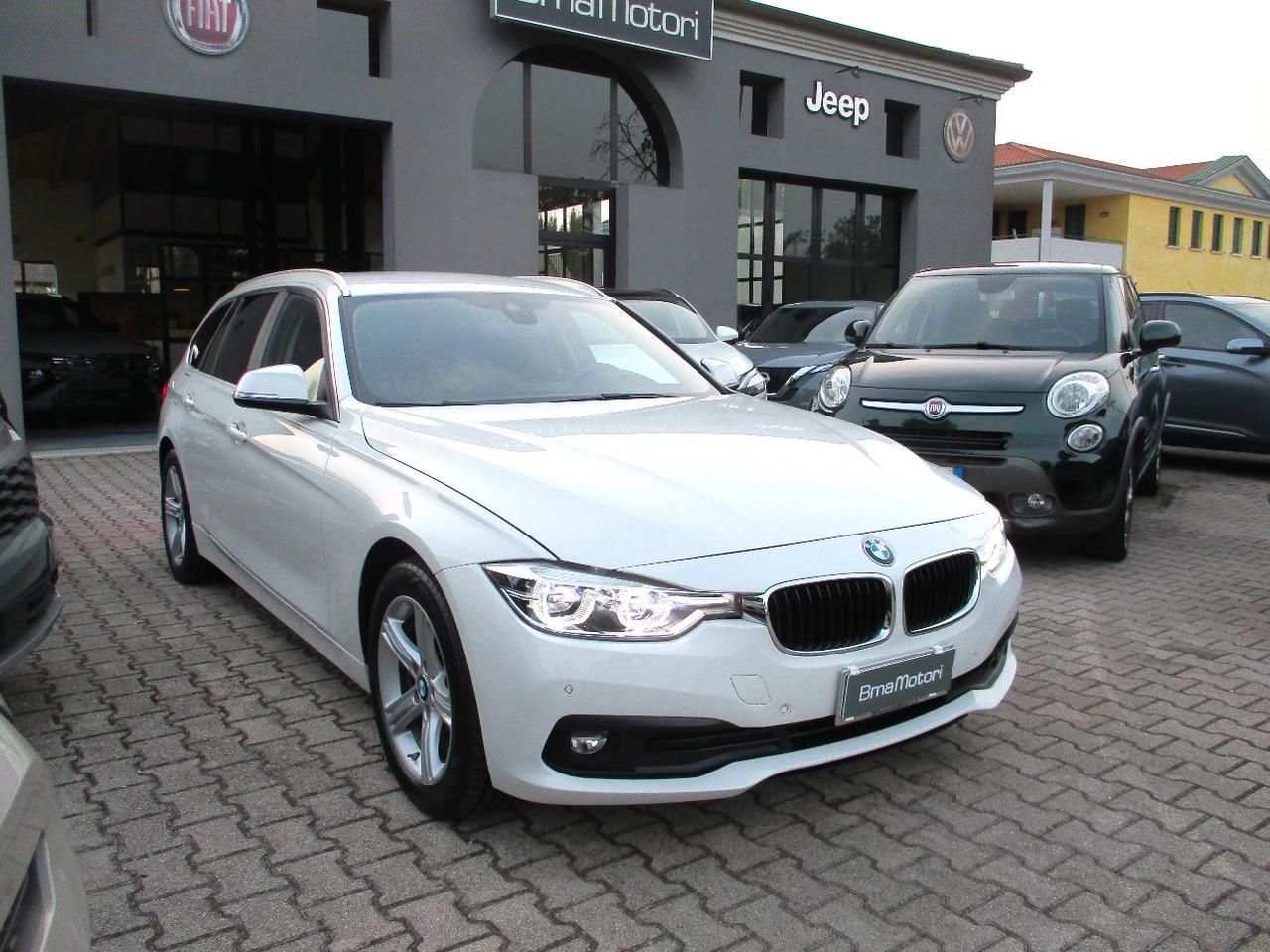BMW 320 d Touring xdrive Luxury auto CarPlay/LED/Navi