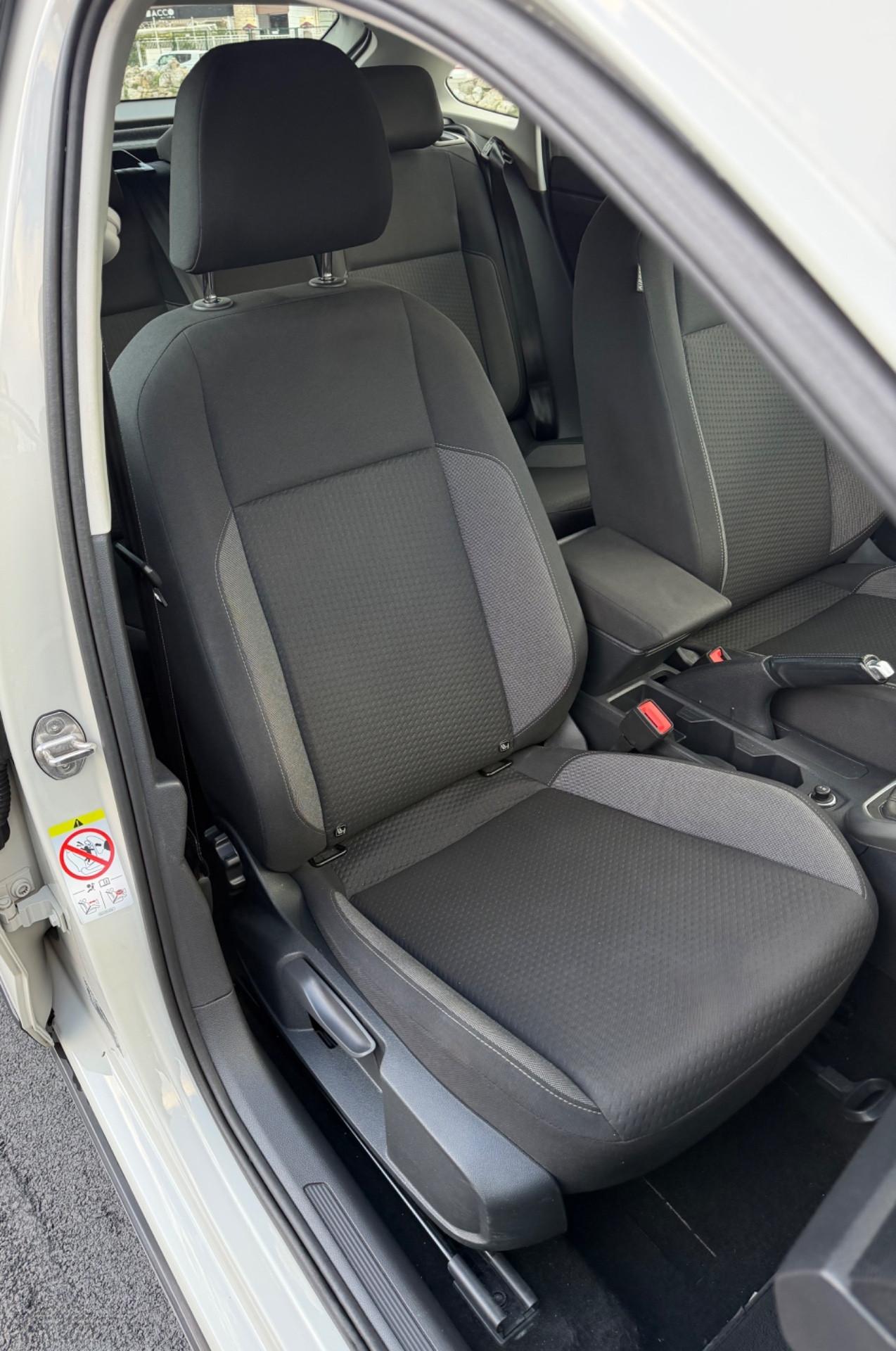 Volkswagen Taigo 1.0 Tsi 95CV Life Fari Led