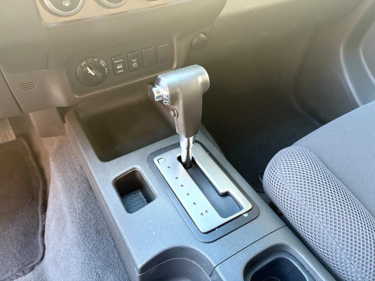 Nissan Navara 2.5 dCi Double Cab PICK UP HARD TOP