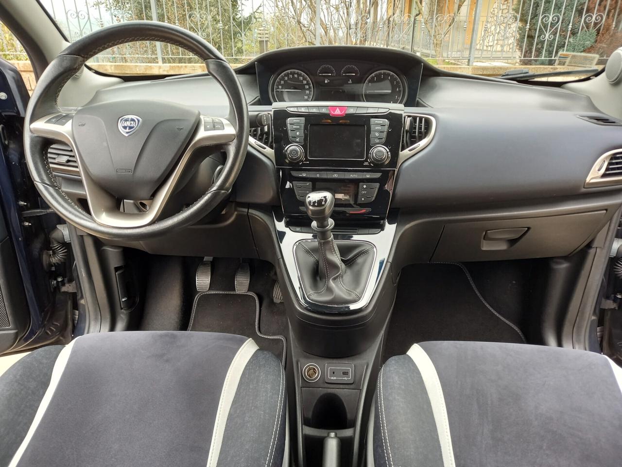 Lancia Ypsilon 1.2 69 CV MYA