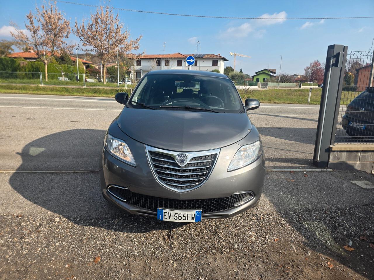 Lancia Ypsilon 1.2 69 CV 5 porte S&S Platinum