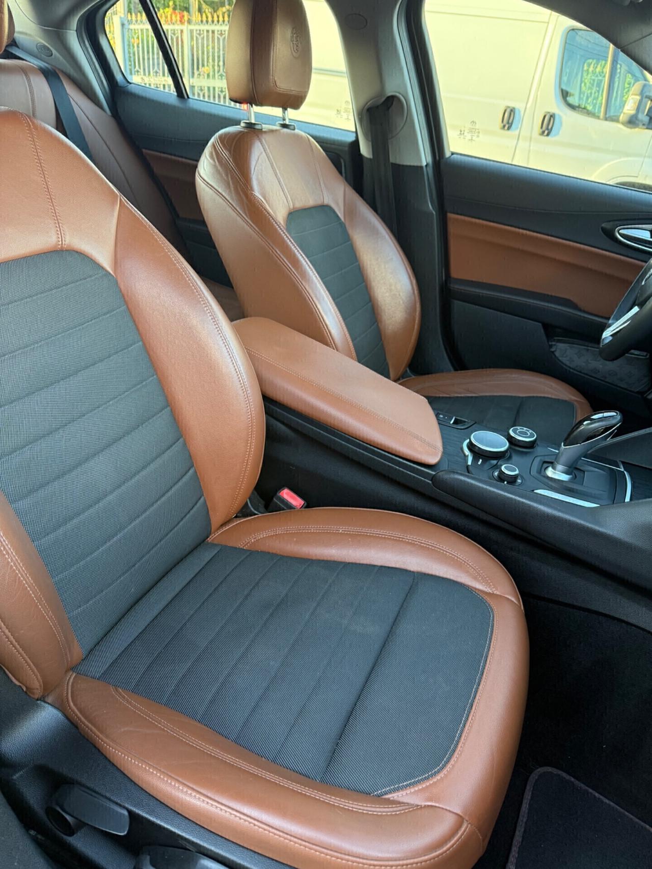 Alfa Romeo Giulia 2.2 Turbodiesel 150 CV AT8 Super