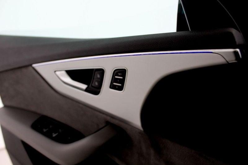 Audi Q8 50 TDI 286 CV quattro tiptronic Sport S-LINE ** MATRIX + TETTO **