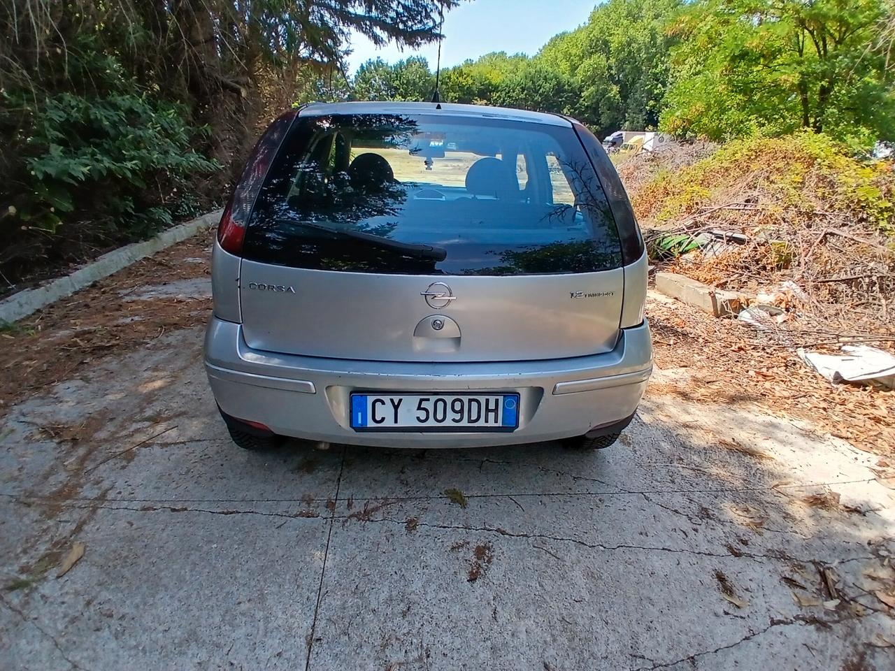 Opel Corsa 1.2i 16V cat 5 porte Club