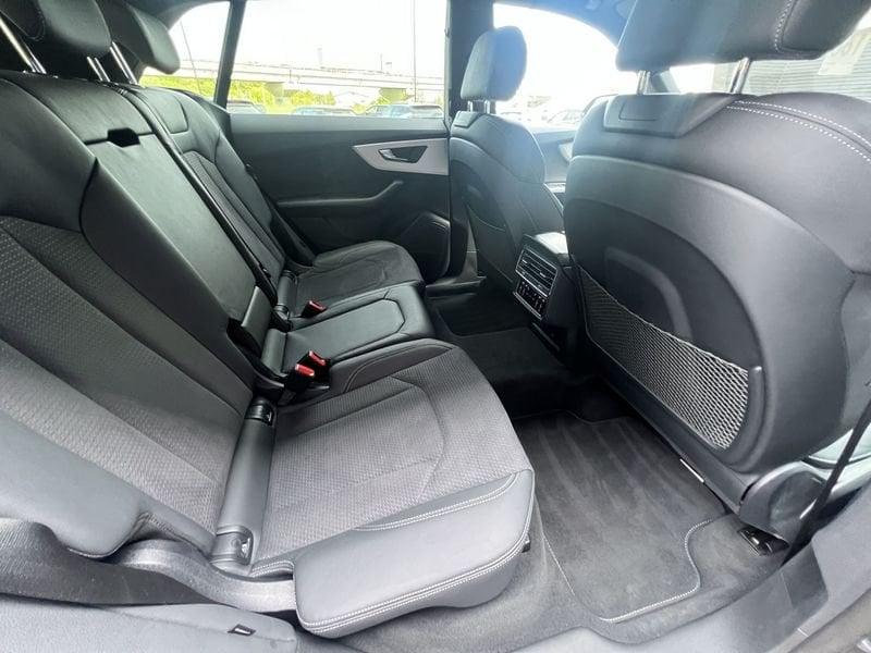 Audi Q8 50 TDI 210kW quattro tip. S Line Edition 286cv
