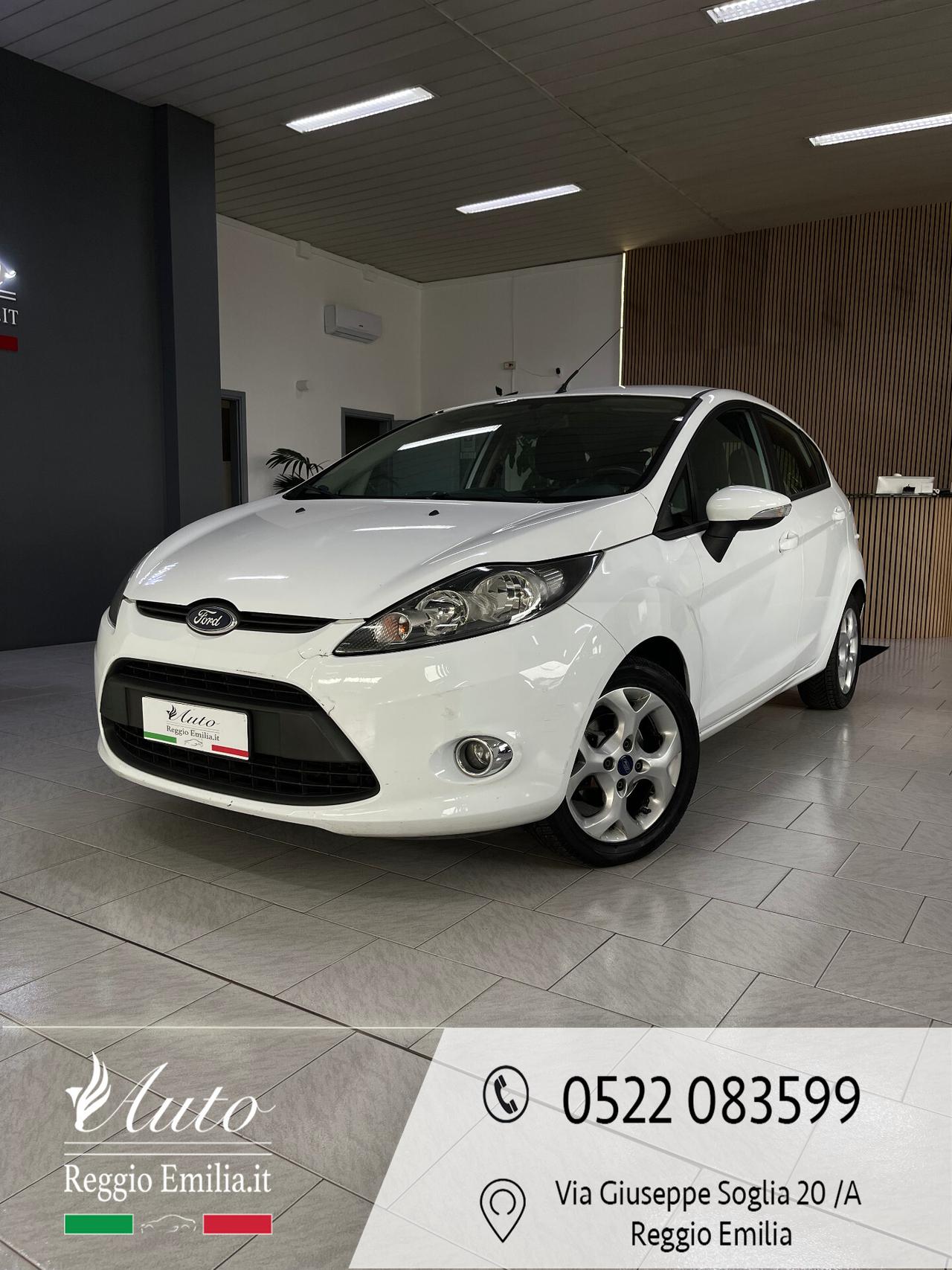 Ford Fiesta 1.4 5 porte Bz.- GPL Titanium - PASSAGGIO INCLUSO