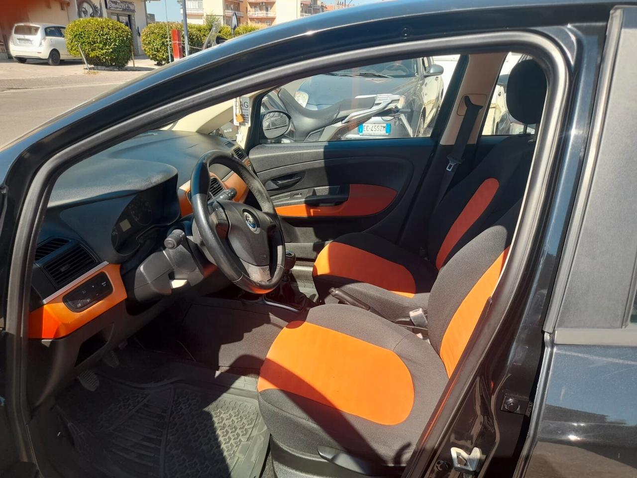 Fiat Grande Punto 1.4cc benzina 12 mesi garanzia-2005