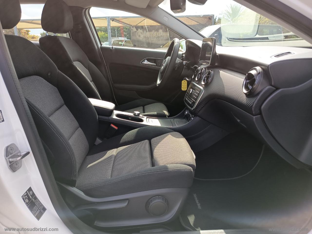 MERCEDES-BENZ GLA 200 d Automatic Business