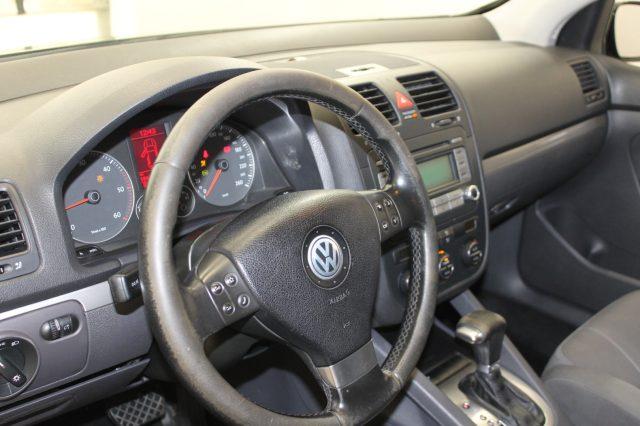 VOLKSWAGEN Golf 2.0 TDI Sportline DSG