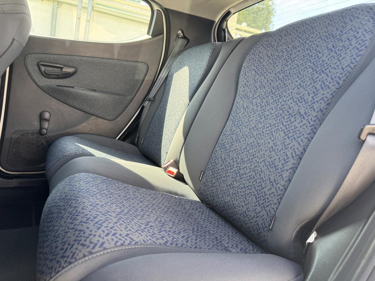 Lancia Ypsilon 1.0 FireFly 5 porte S&S Hybrid Gold