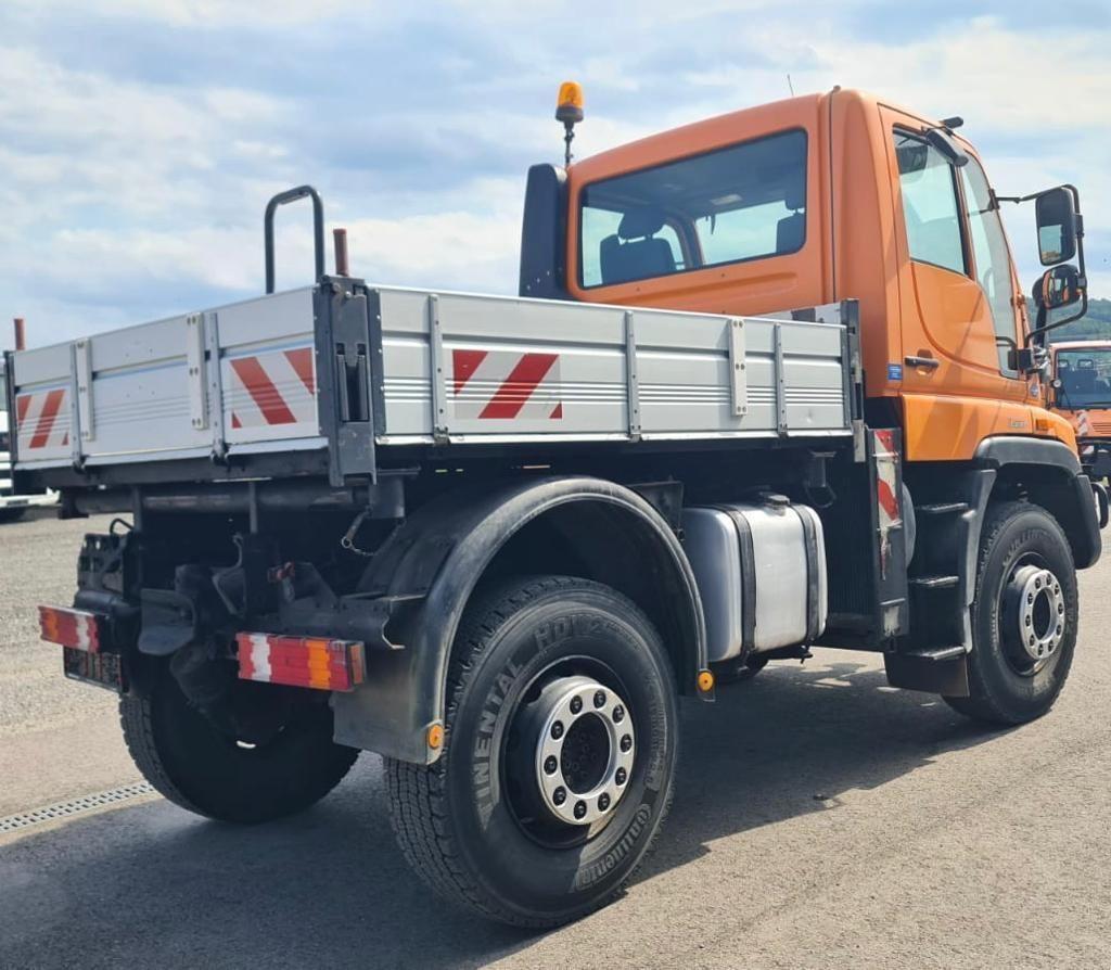 Mercedes-benz unimog u 400 4x4