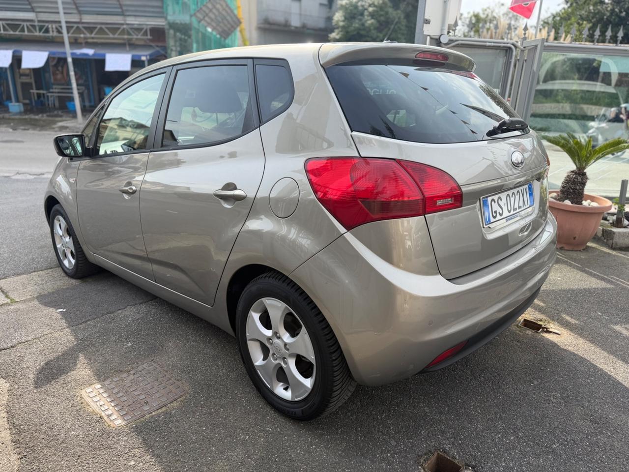 Kia Venga 1.4 90 Cv GPL