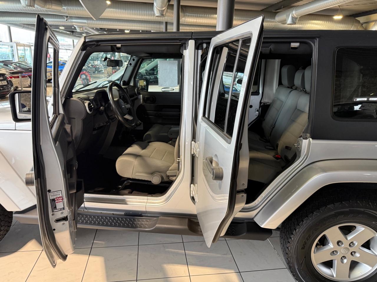 JEEP WRANGLER SAHARA 4X4 LIMITED EDITION
