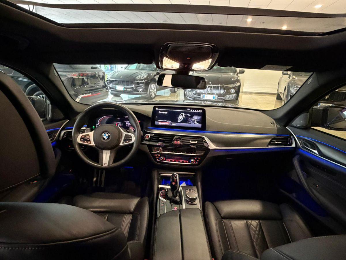 BMW - Serie 5 Touring - 530d xDrive Msport