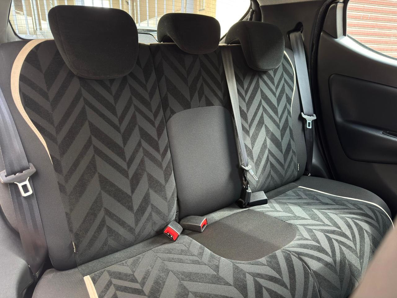 Lancia Ypsilon 1.3 MJT 16V 95 cv 5 porte S&S Platinum 5 posti