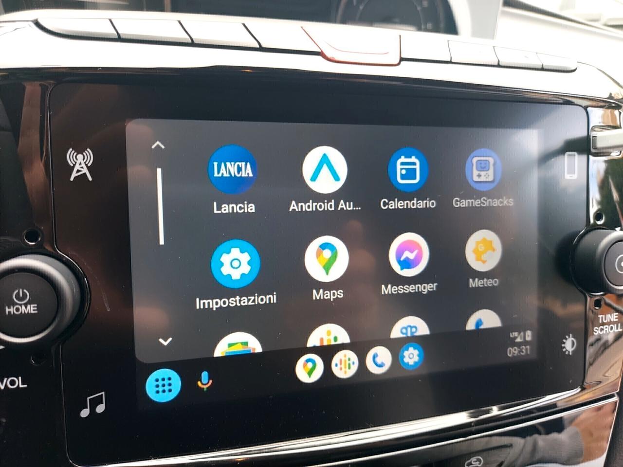 Lancia Ypsilon 1.0 Hybrid 5 porte S&S Platino