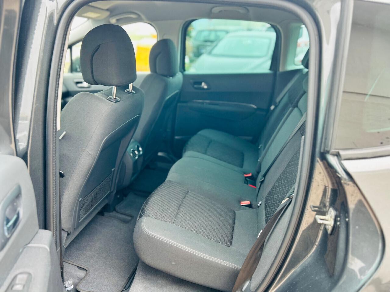 Peugeot 3008 BlueHDi 120 SeS Crossway