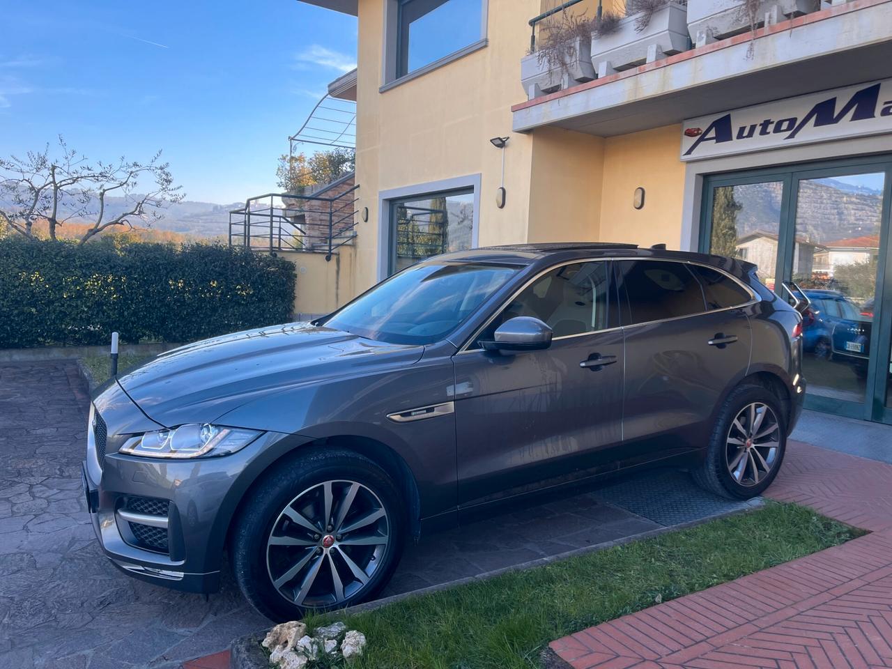 Jaguar F-Pace 2.0 D 180 CV AWD R-Sport