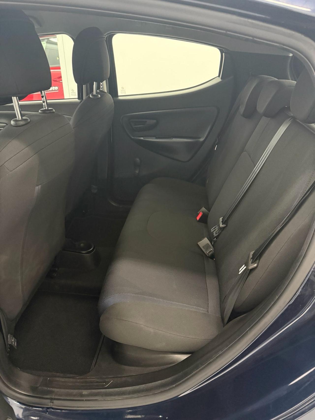 Lancia Ypsilon 1.0 FireFly 5 porte S&S Hybrid Ecochic Gold
