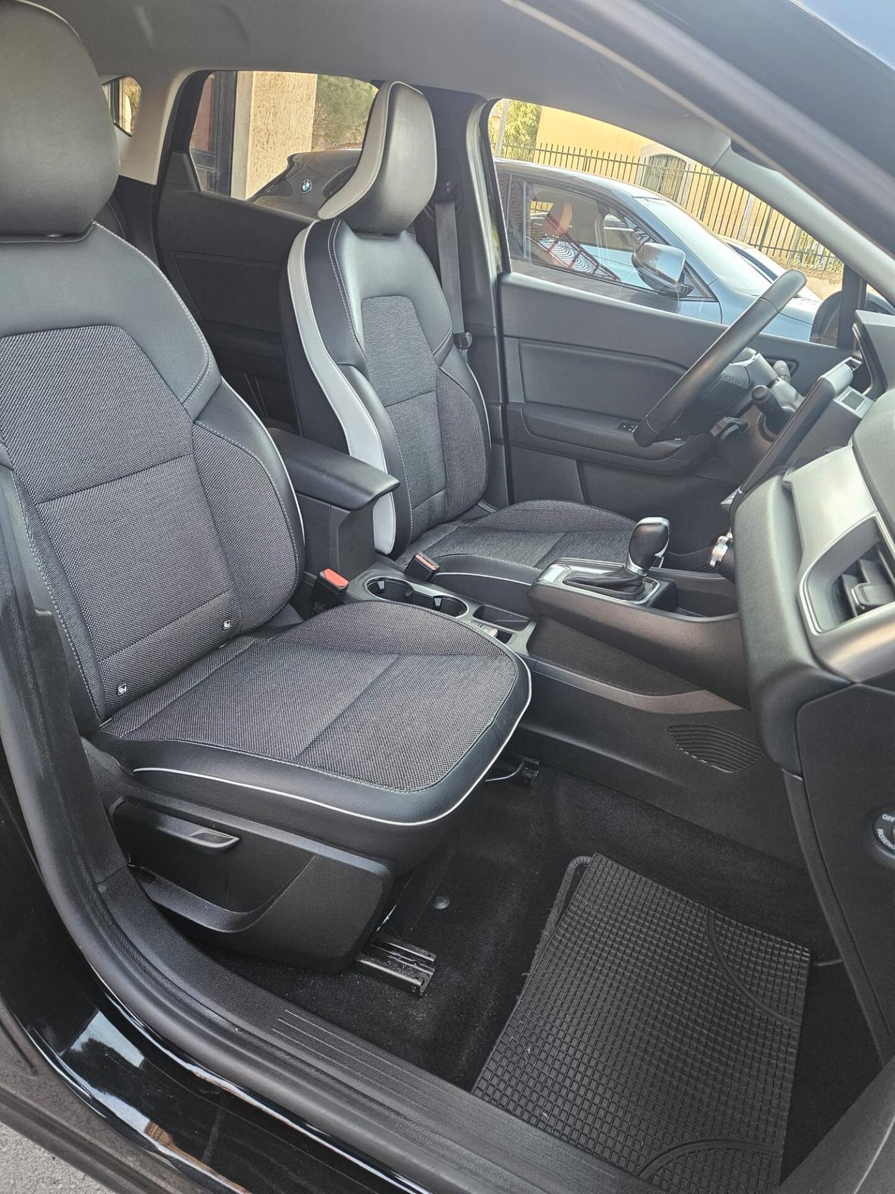 Renault Captur 1.6 E-Tech hybrid 2022