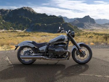 BMW R 18 Blacked Out