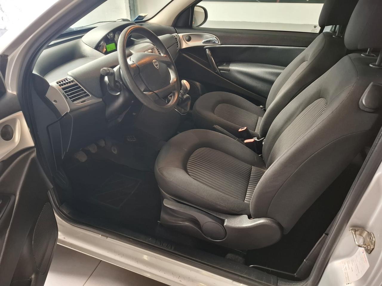 Lancia Ypsilon 1.2 benzina