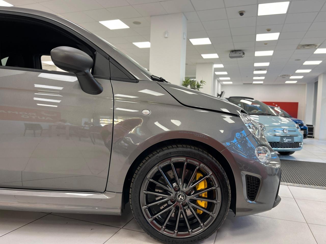 Abarth 695 1.4 Turbo T-Jet 180 CV