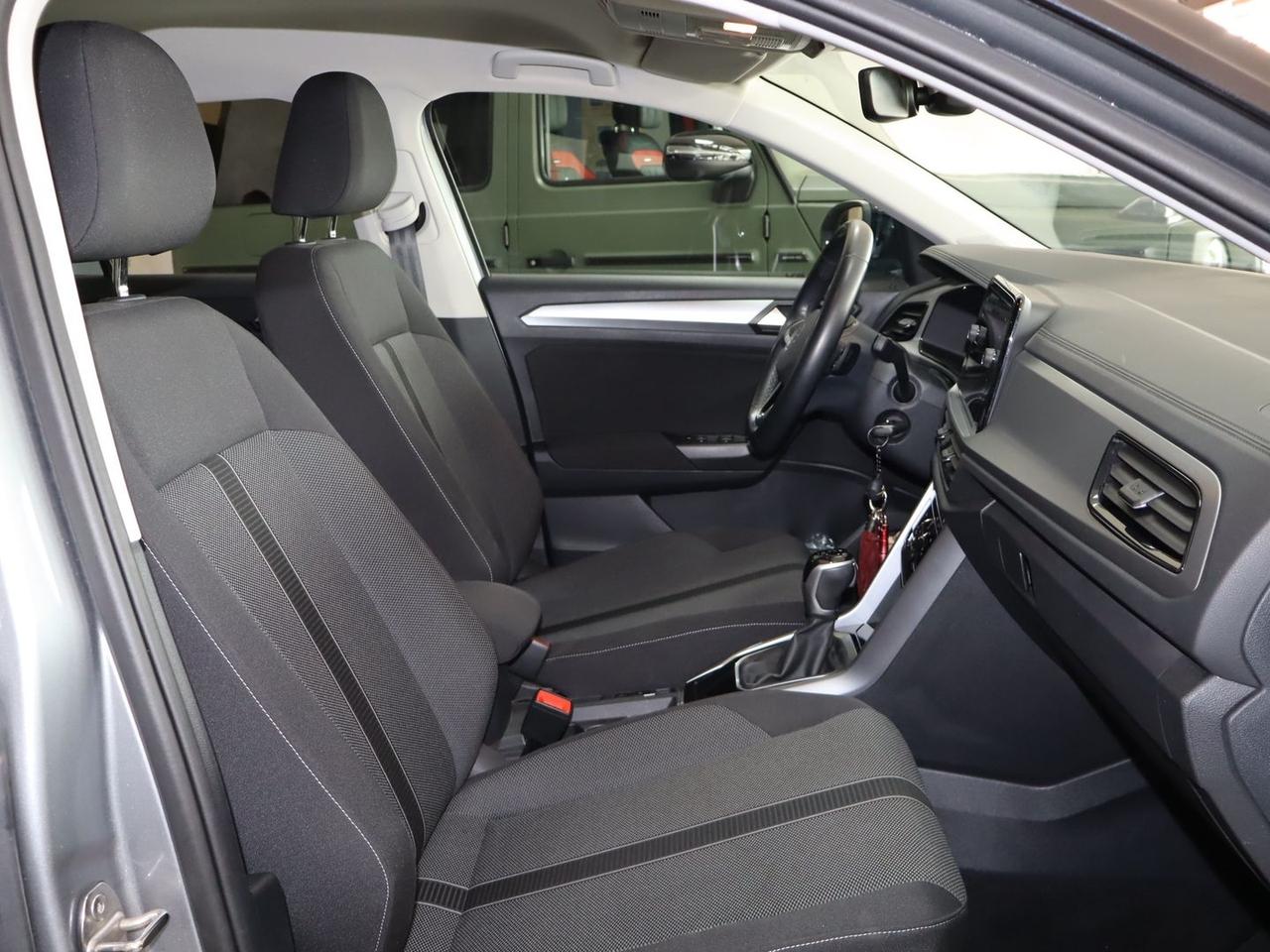Volkswagen T-Roc Life 1.5 TSI #10674