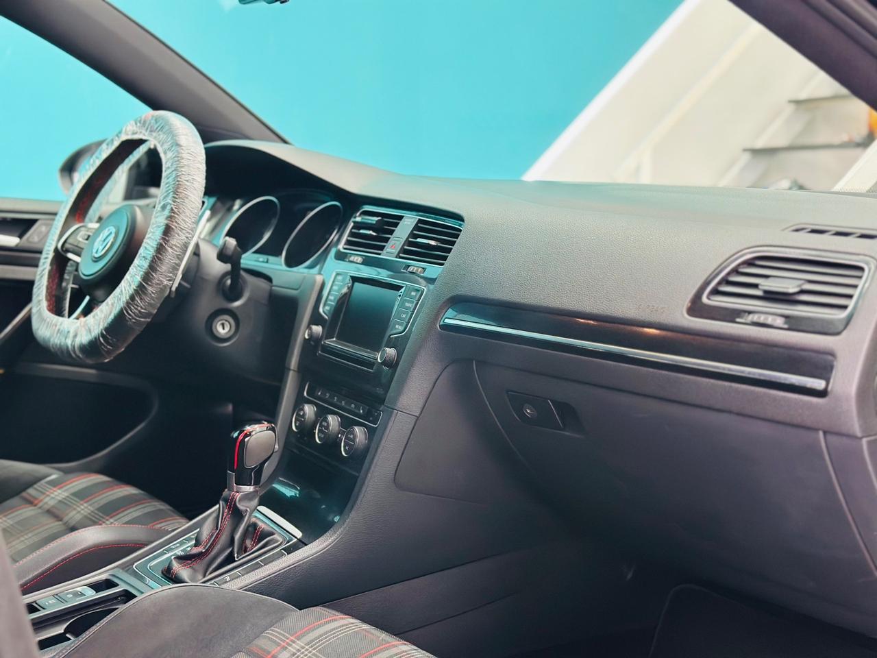VOLKSWAGEN GOLF 7 GTI 2.0 TSI DSG PERMUTE