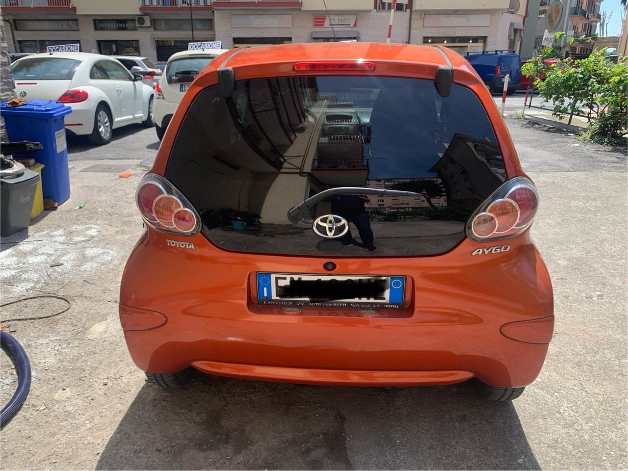 Toyota Aygo 1.0 12V VVT-i 5 porte Tobasco MMT