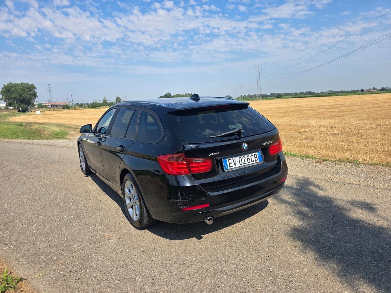 Bmw 320d Xdrive business PREZZO 7500€