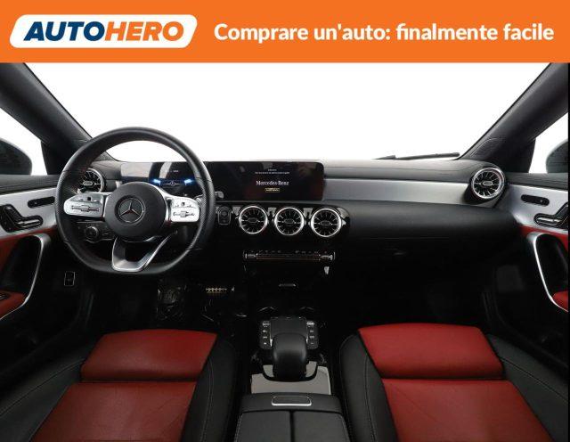 MERCEDES-BENZ CLA 180 Automatic Sport