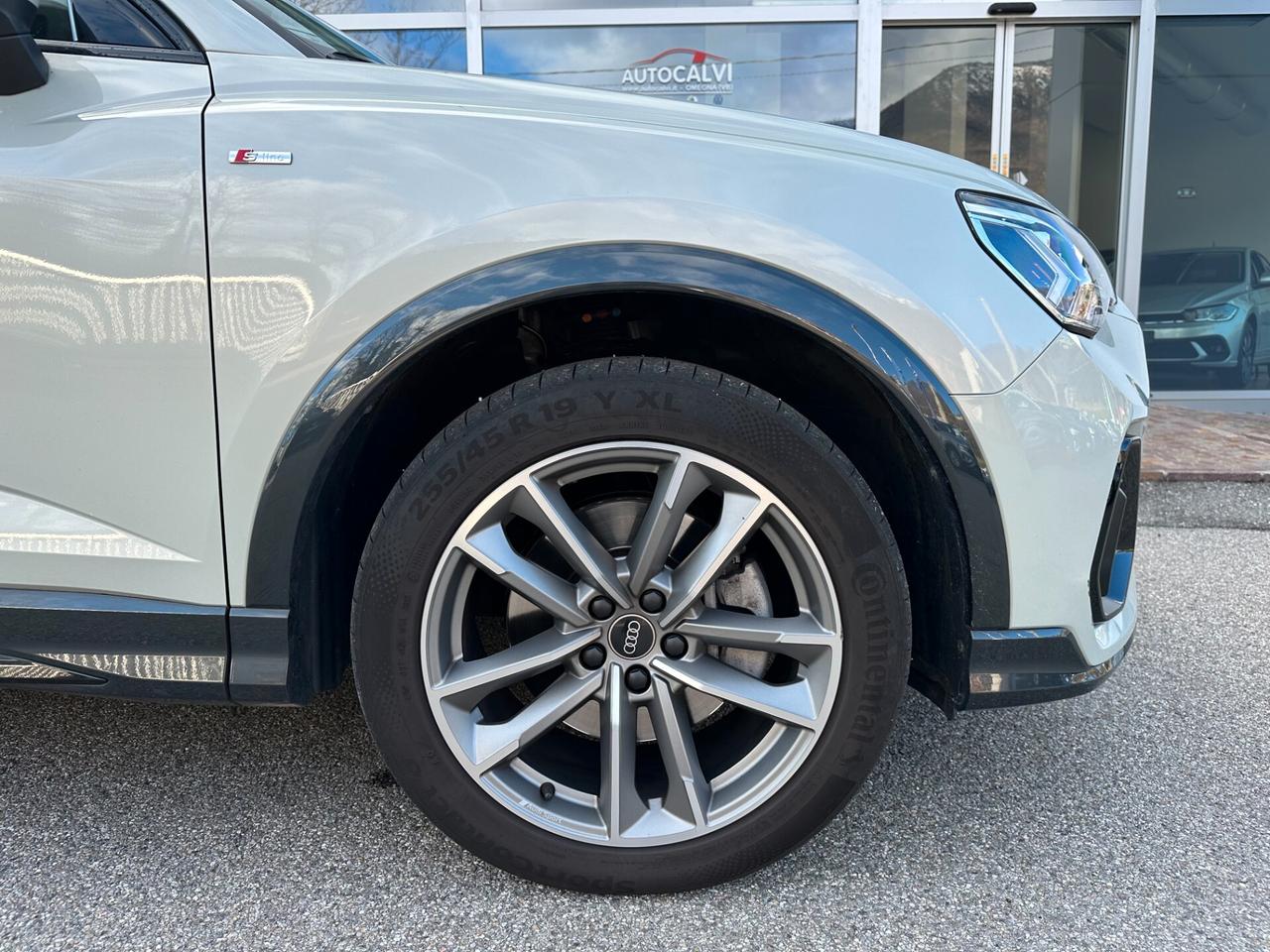 Audi Q3 SPB 40 TFSI quattro S tronic line edition