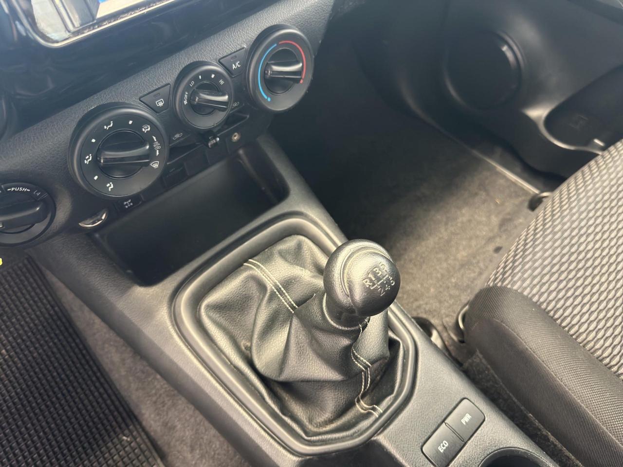 Toyota Hilux 2.4 d-4d extra cab Comfort 4wd