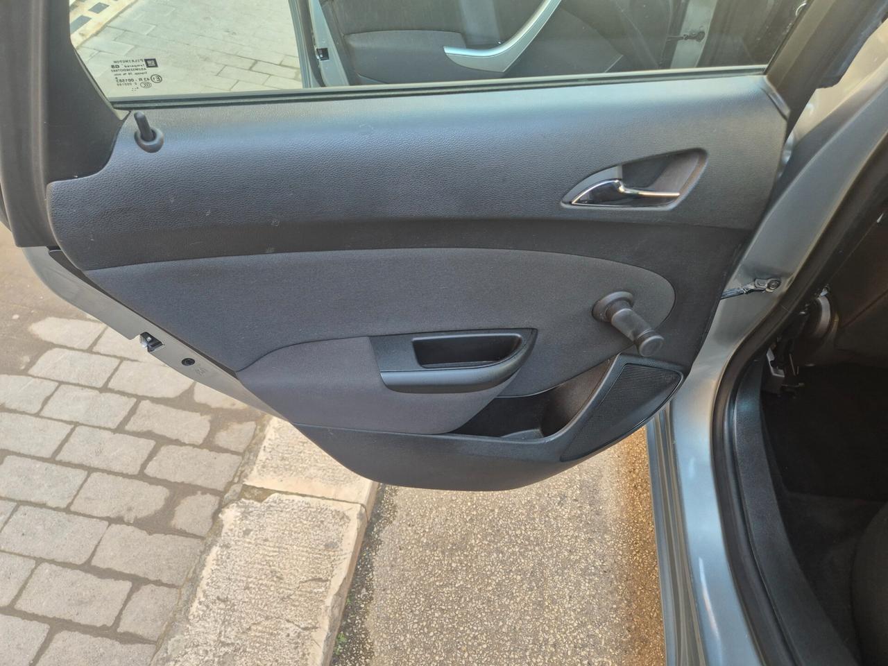 OPEL ASTRA 1.6 CDTI 110 CV BERLINA ANNO 2015 KM CERTIF