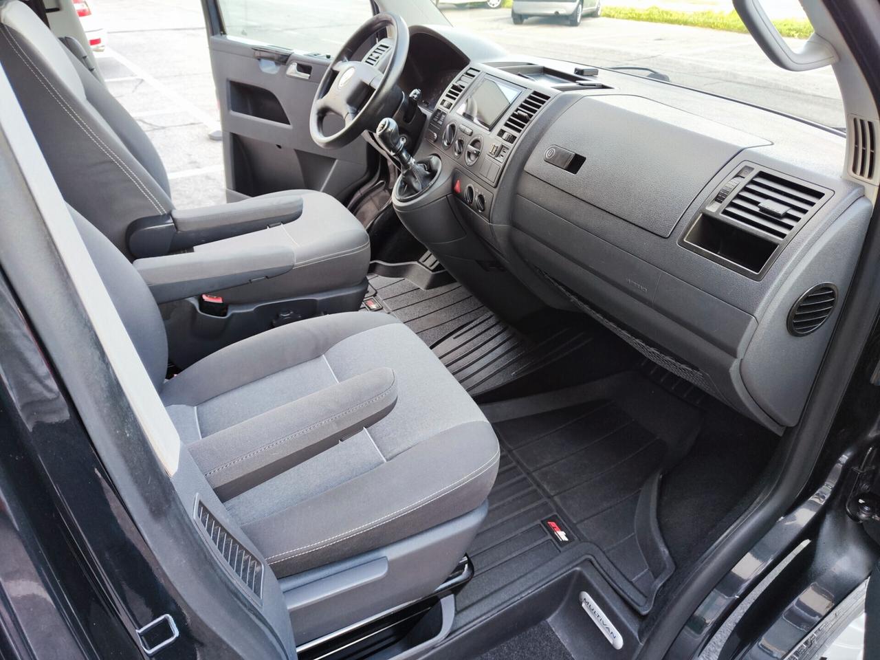 Volkswagen T5 Multivan 2.5 TDI 130cv 7 posti