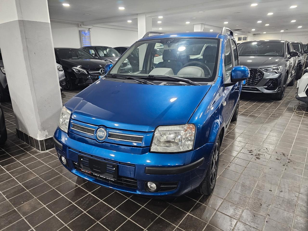 NUOVA FIAT PANDA EMOTION 1.2 BENZ 60CV DUALOGIC AUTOMATIC