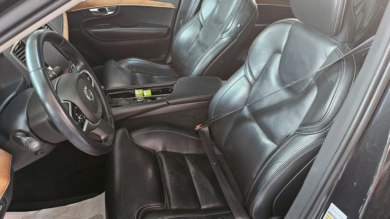Volvo XC 90 XC90 D5 AWD Geartronic 7 posti Inscription