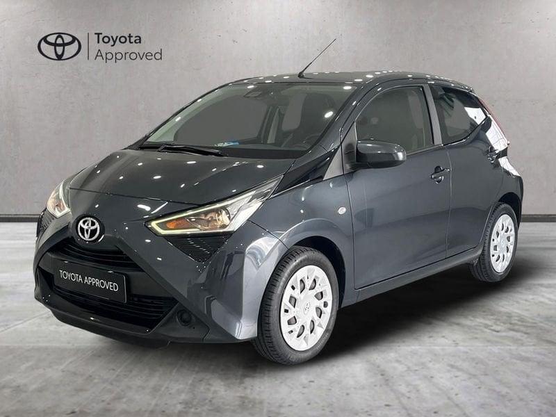 Toyota Aygo Aygo 5p 1.0 x-play m-mt 72cv