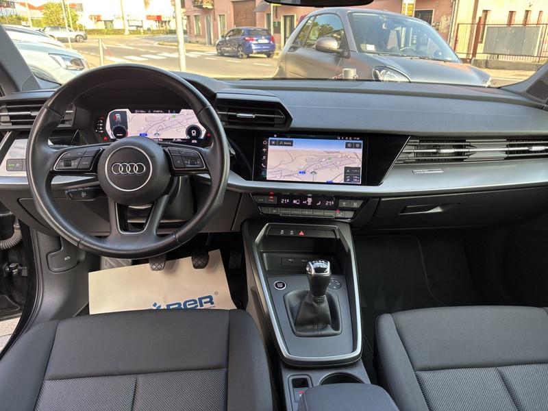 Audi A3 Sportback 30 2.0 tdi Business LED-NAVI-18"